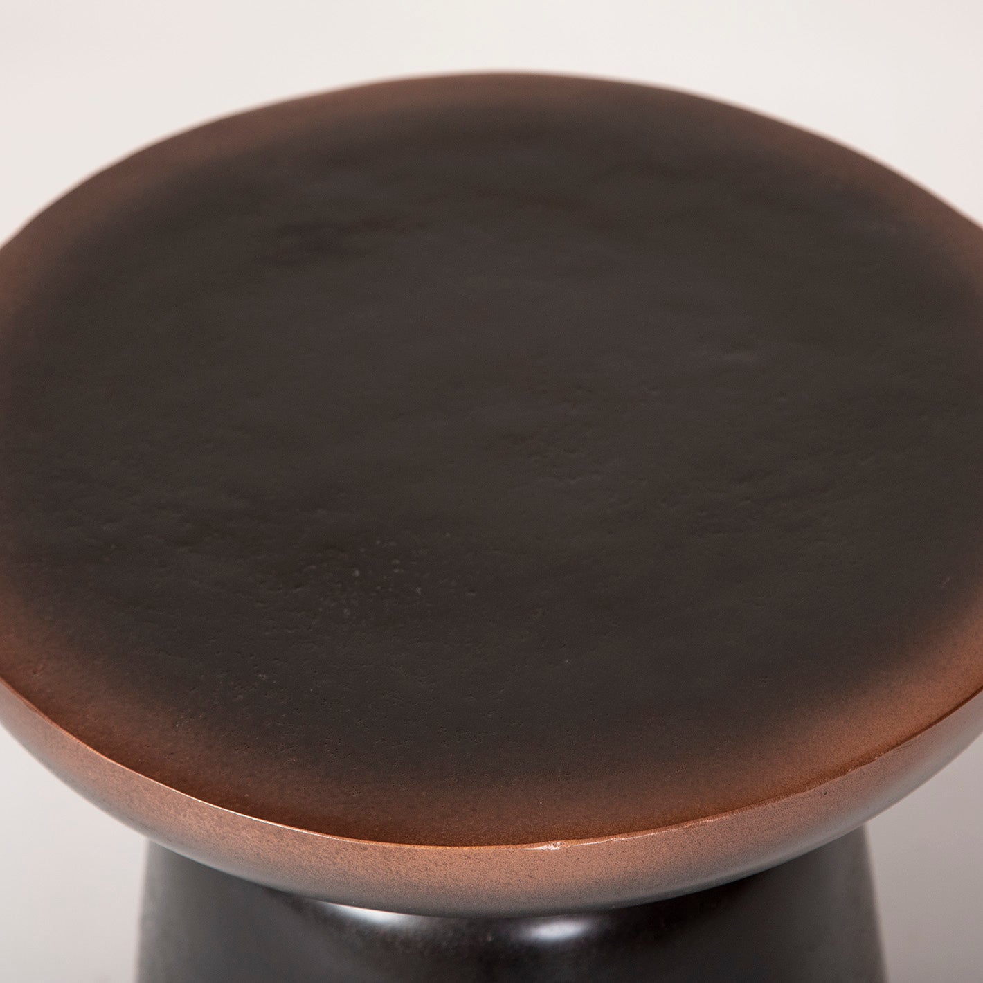 Mesa Lateral Coni-A Negra D38