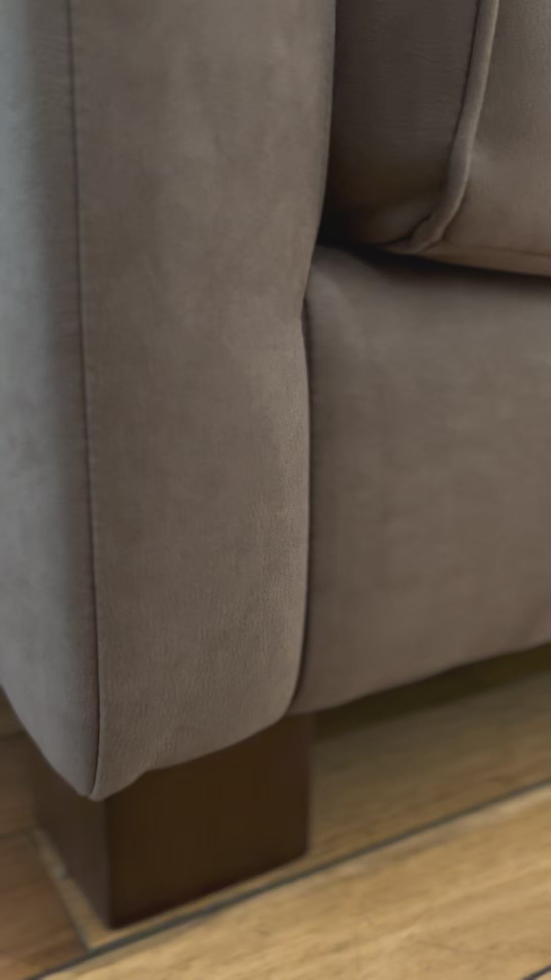 Cargar vídeo: Sofa 3C Portland Nubuk Cafe